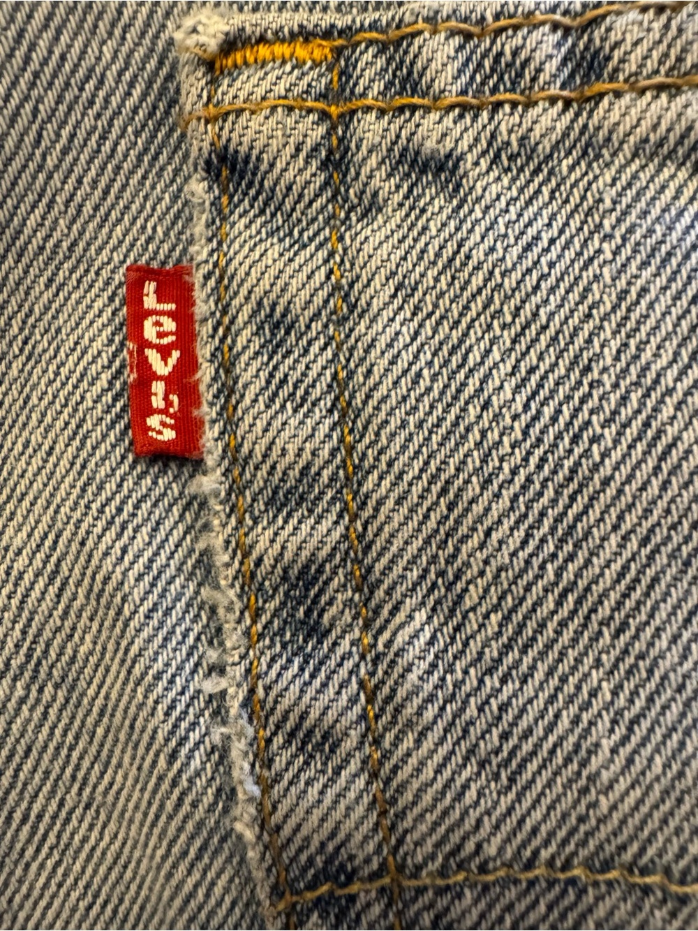Levi's Straight-Leg Jeans in Light Blue Wash - Picture 4 of 7